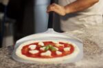 Perforovaná lopata na pizzu Alice – GI.METAL – Obrázok 2
