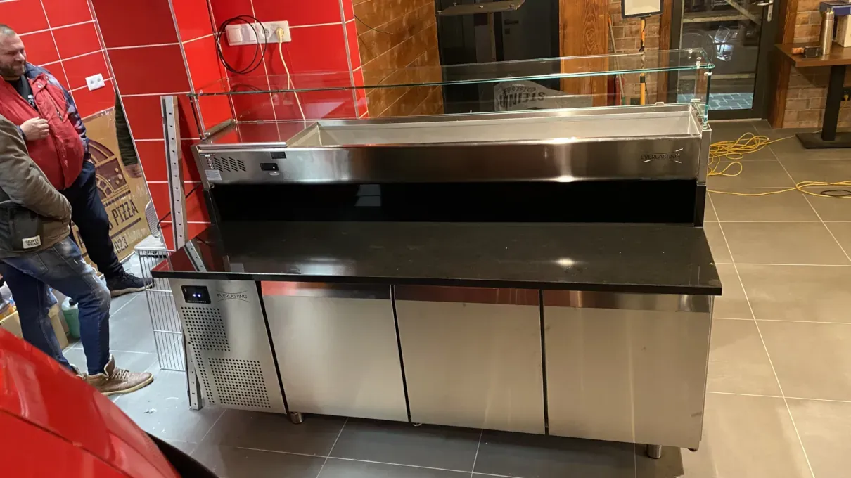 Charlie's Pizza 13